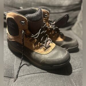 Sorel Black and Gray Winter Boots